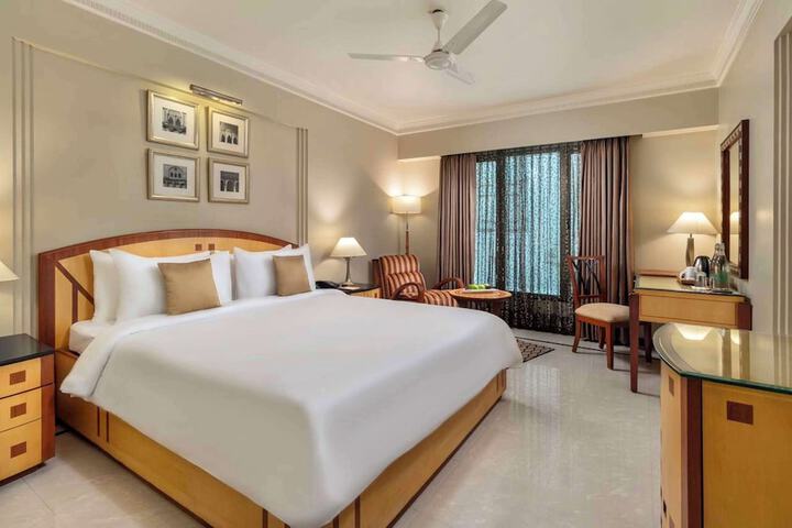 Room 14 of 40