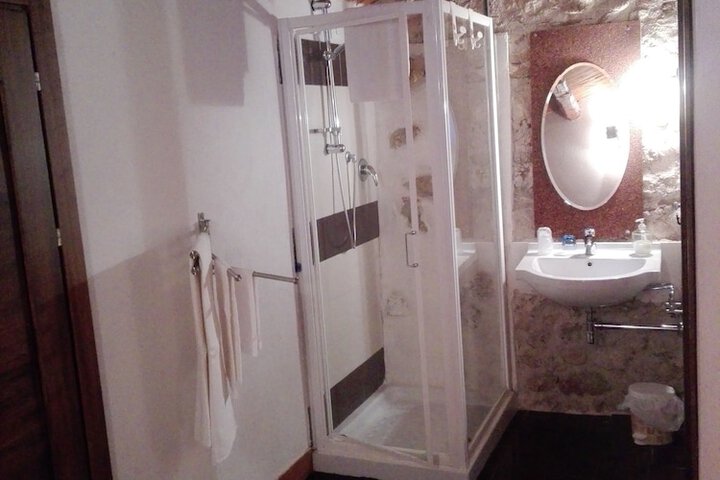 Room 62 of 114