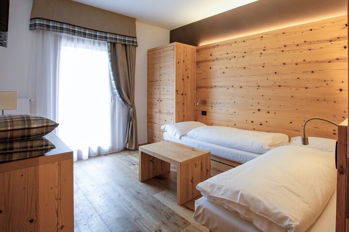 Room 35 of 192