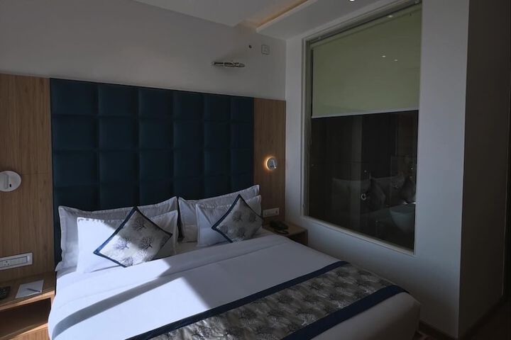 Room 3 of 14