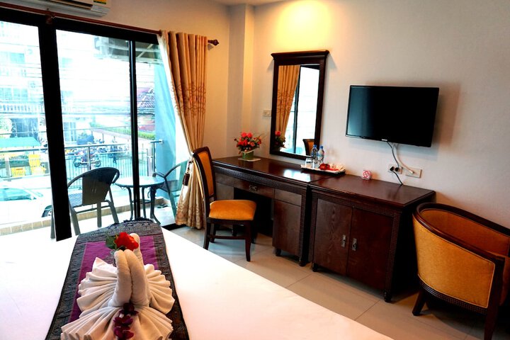 Room 8 of 29