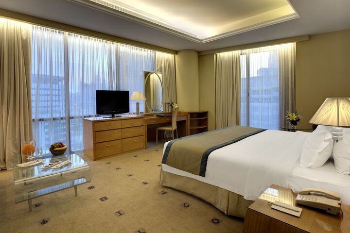 Room 15 of 67