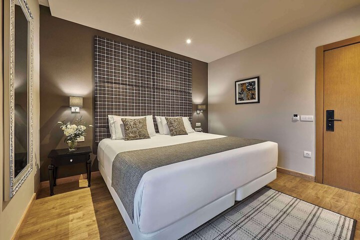 Room 30 of 72
