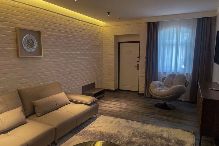 Room 45 of 74