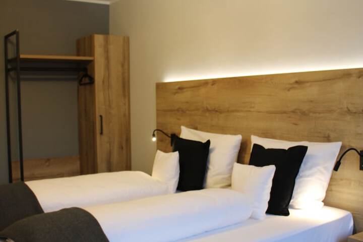 Room 8 of 63