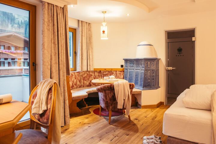 Room 45 of 159