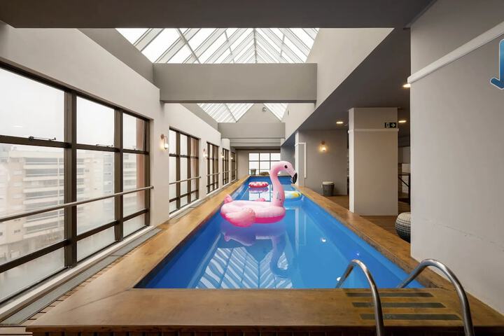 Hotel Pool