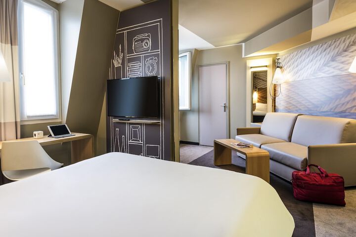Room 18 of 38
