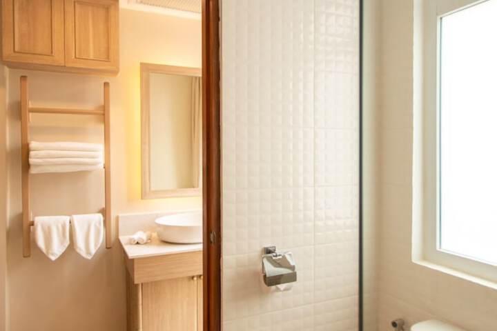 Room 53 of 110
