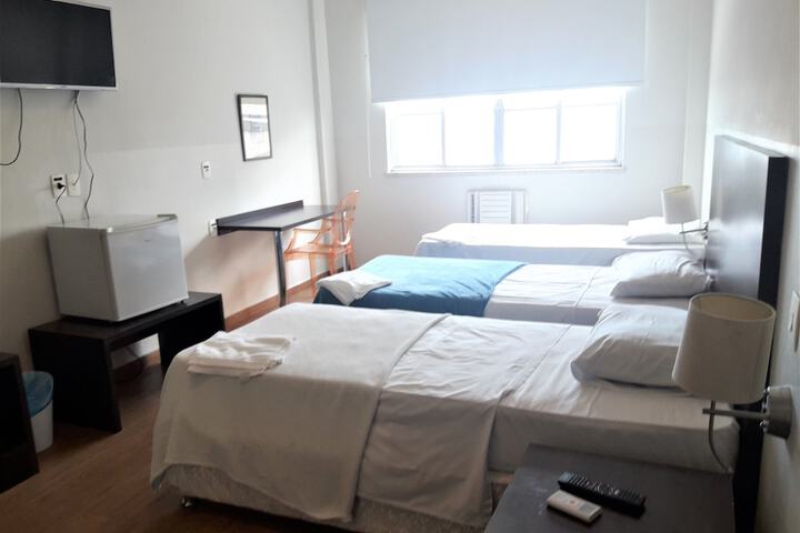 Room 10 of 26
