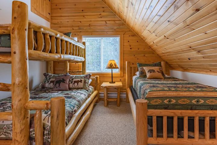 Room 3 of 47
