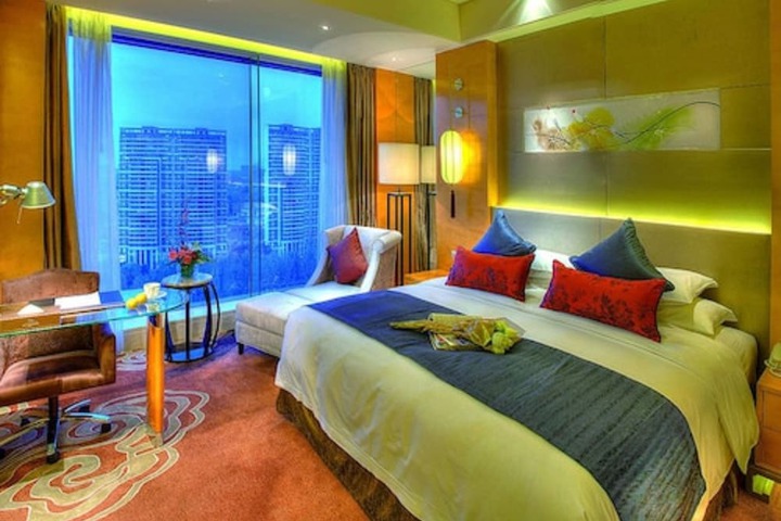 Room 9 of 59