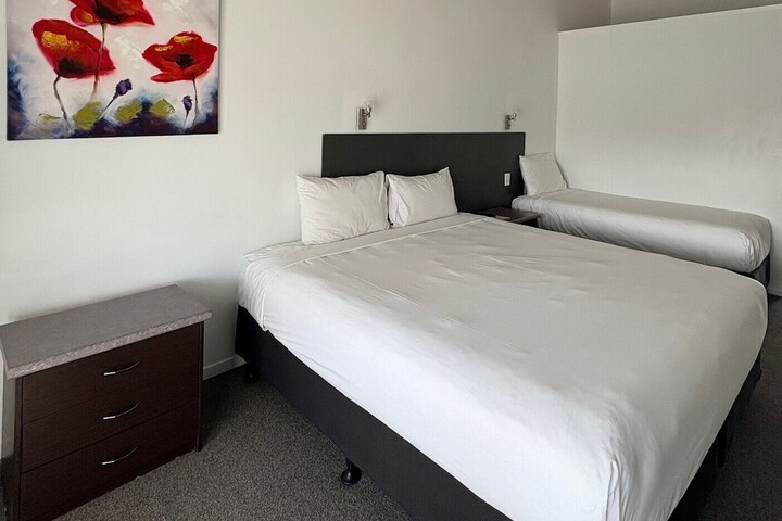 Room 13 of 49