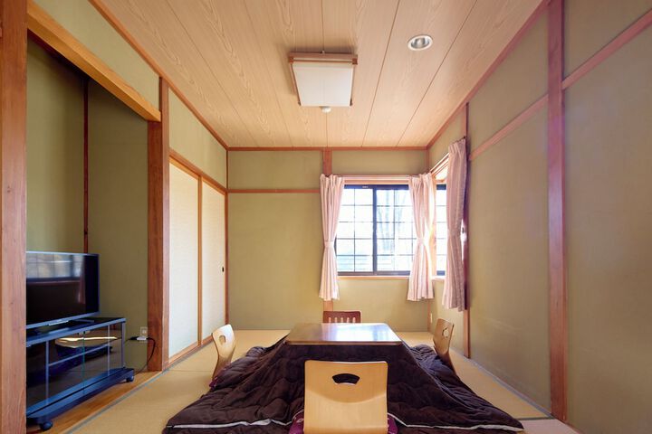 Room 17 of 41