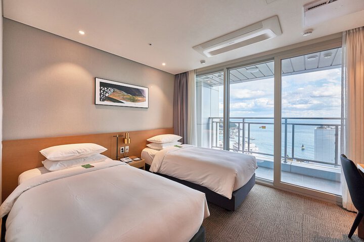 Room 19 of 26