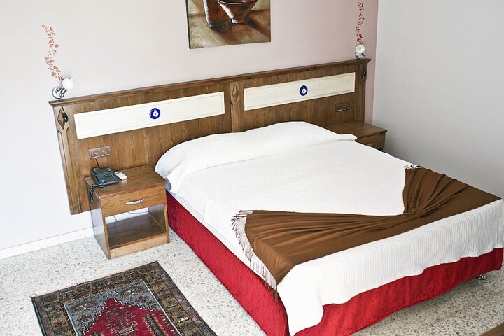 Room 8 of 54