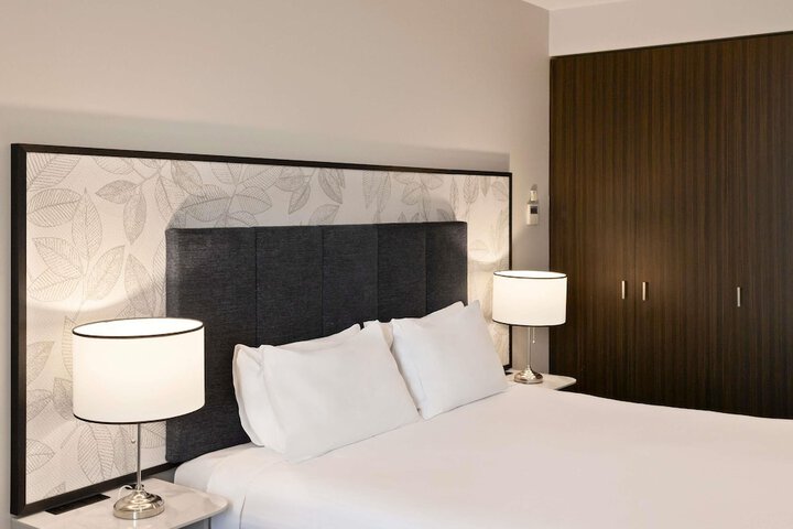 Room 41 of 163