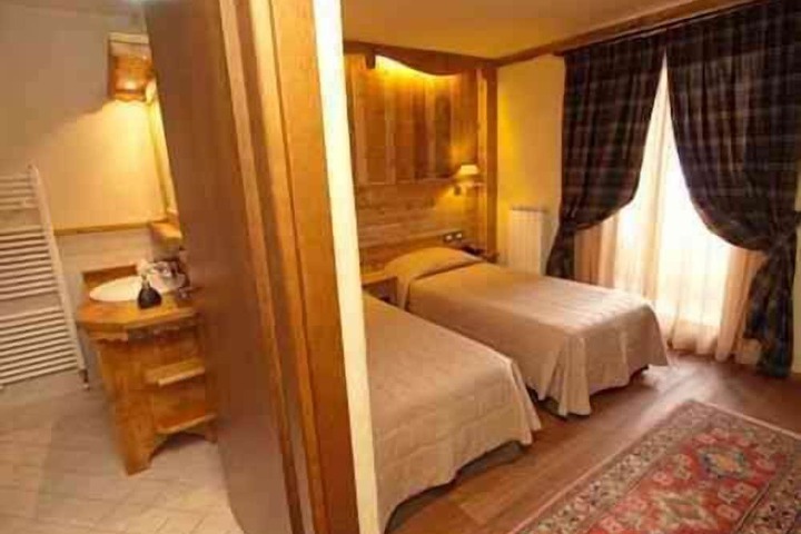 Room 7 of 23