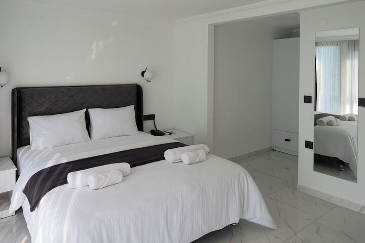 Room 14 of 71