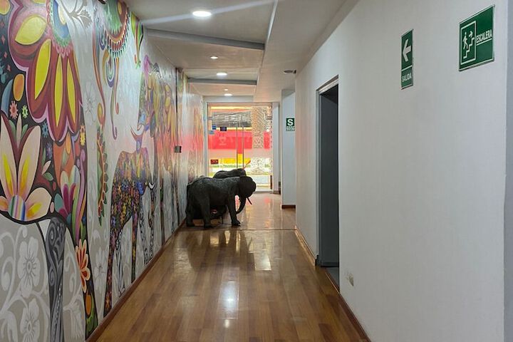 Ballroom/Hall 44 of 47
