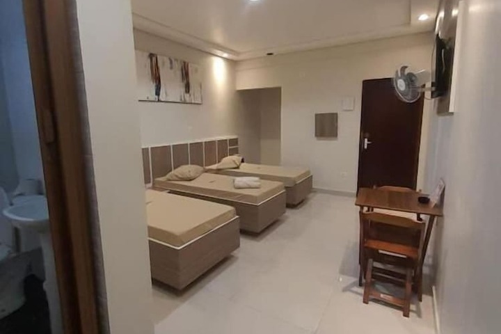 Room 2 of 16