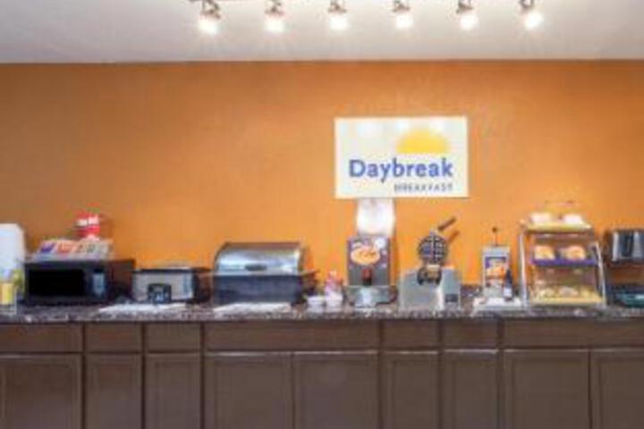 Breakfast/Coffee Service 7 of 23