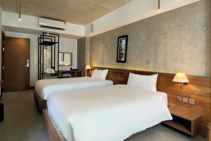 Room 21 of 51