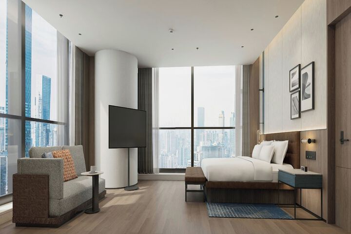 Room 2 of 8
