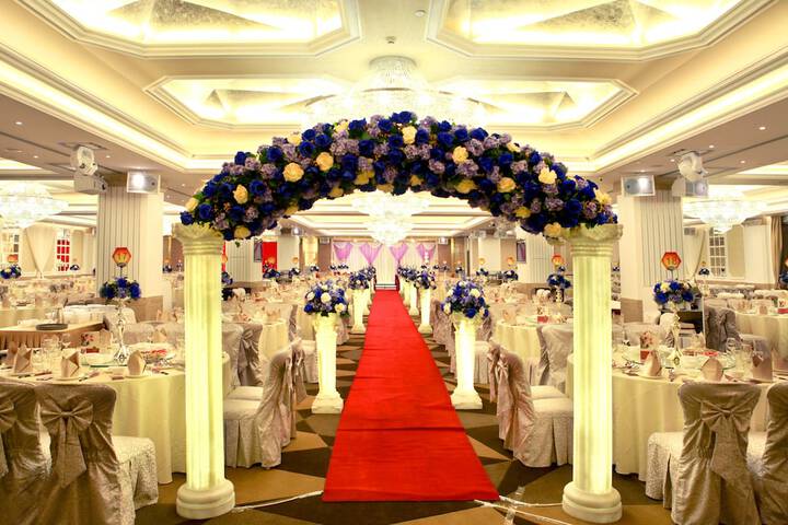Ballroom/Hall 78 of 83