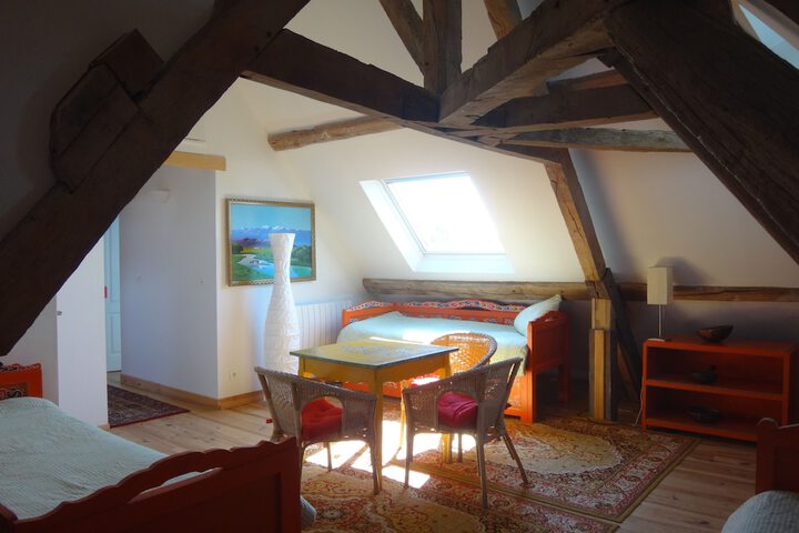 Room 7 of 19