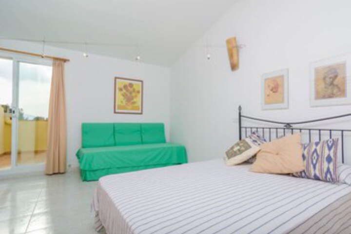 Room 14 of 17