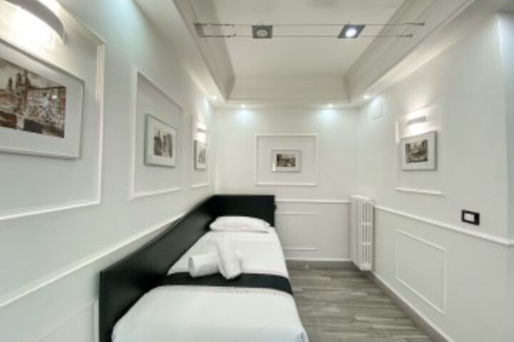Room 34 of 82
