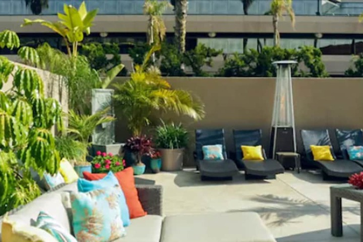 Sundeck