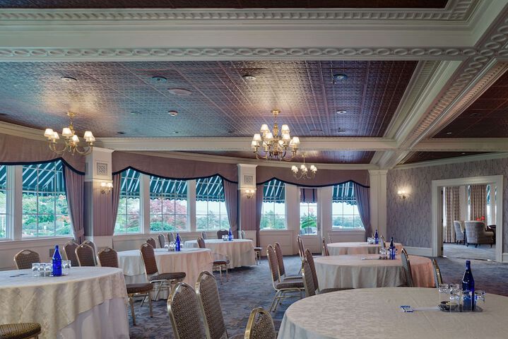 Ballroom/Hall 43 of 71