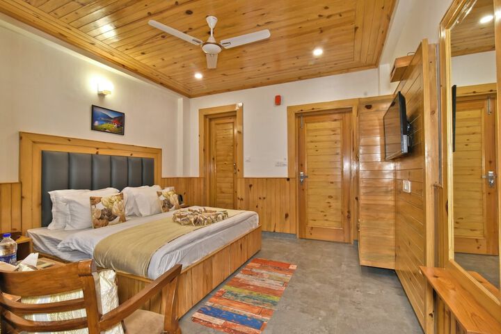 Hotel Sky Bhagsu