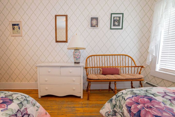 Room 17 of 45