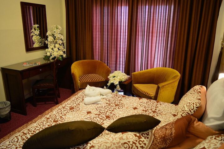 Room 15 of 31