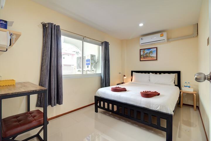 Room 7 of 20