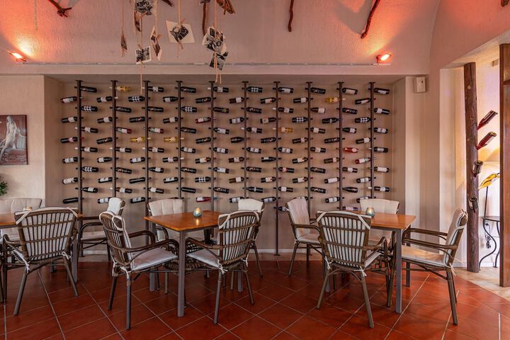 Dining 114 of 209