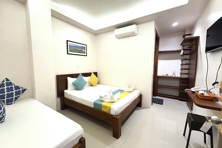 Room 3 of 13