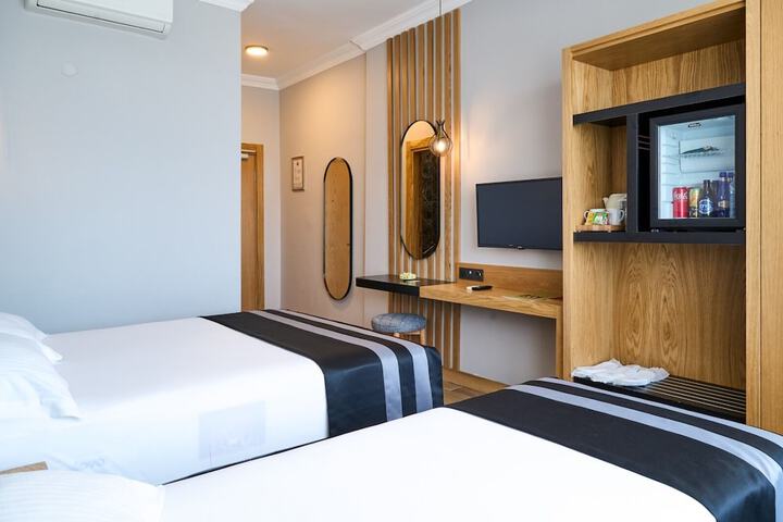 Room 7 of 31