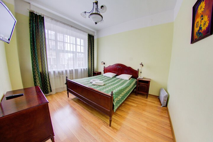 Room 47 of 272