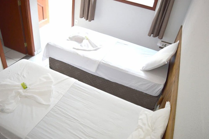 Room 3 of 44