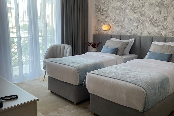 Room 8 of 29