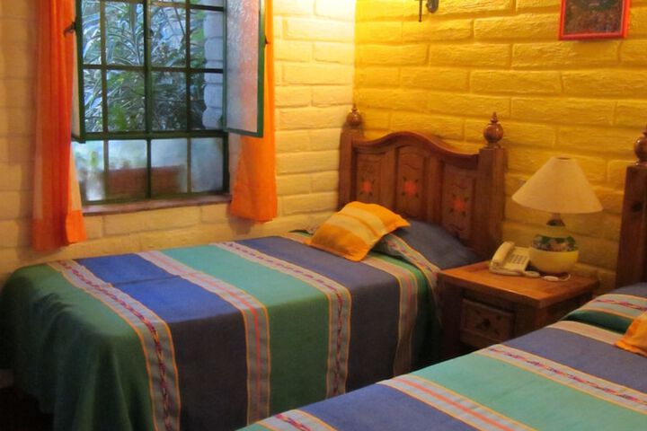 Room 11 of 48