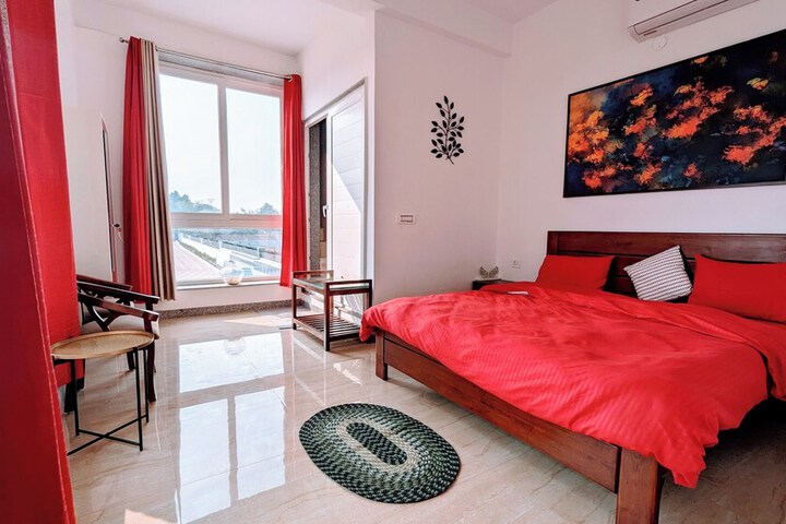 Room 54 of 97