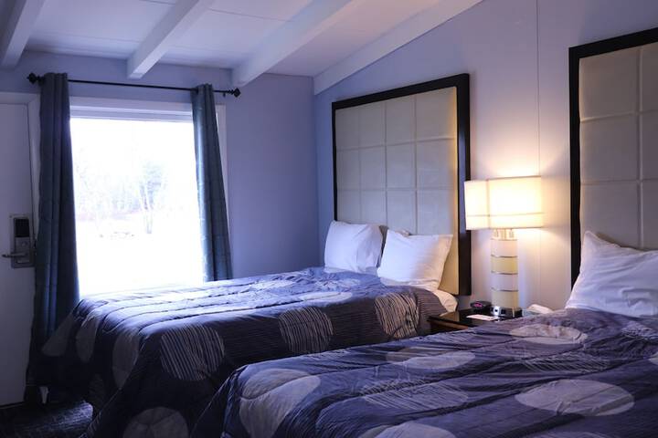 Standard Double Room (2 of 16)