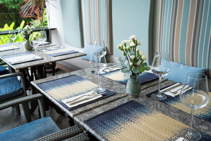 Dining 94 of 129