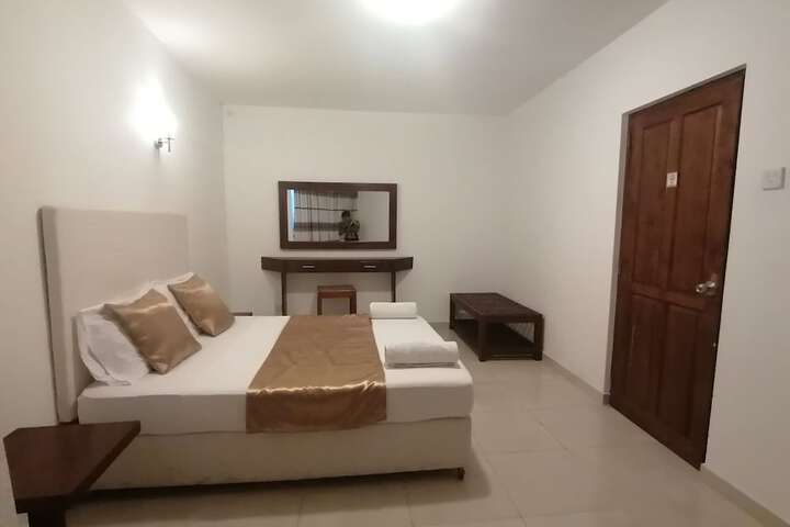 Room 30 of 95