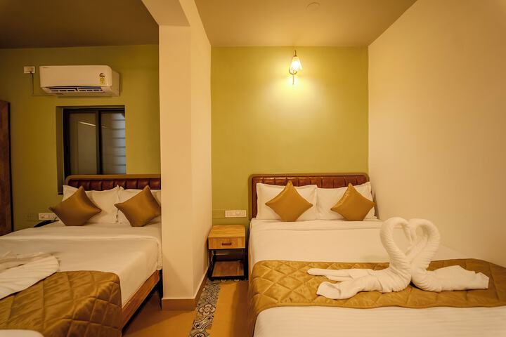 Room 7 of 25
